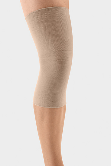 JuzoFlex Genu 303, colour Beige Knee with JuzoFlex Genu 303 in colour Beige