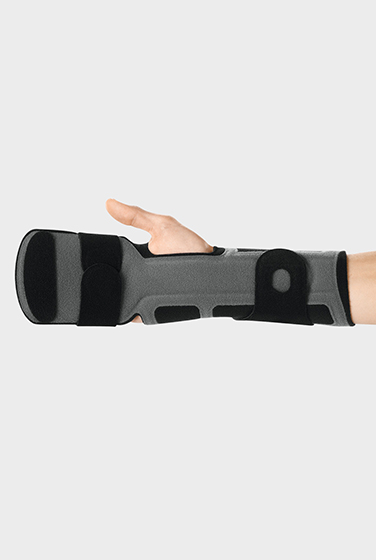 Palmar Xtec Digitus - palm Right arm with Palmar Xtec Digitus wrist orthosis – view of palm