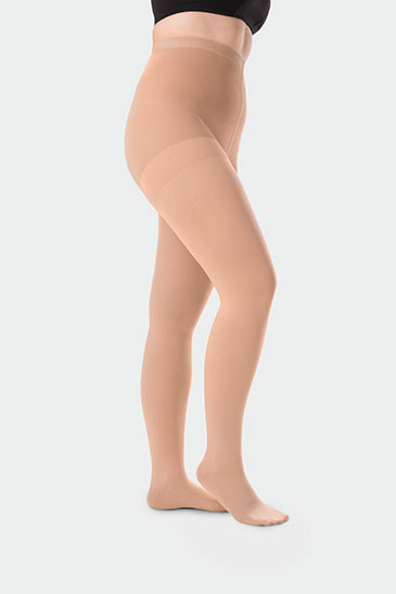 4. Product image Juzo Dynamic Juzo Dynamic in colour Almond