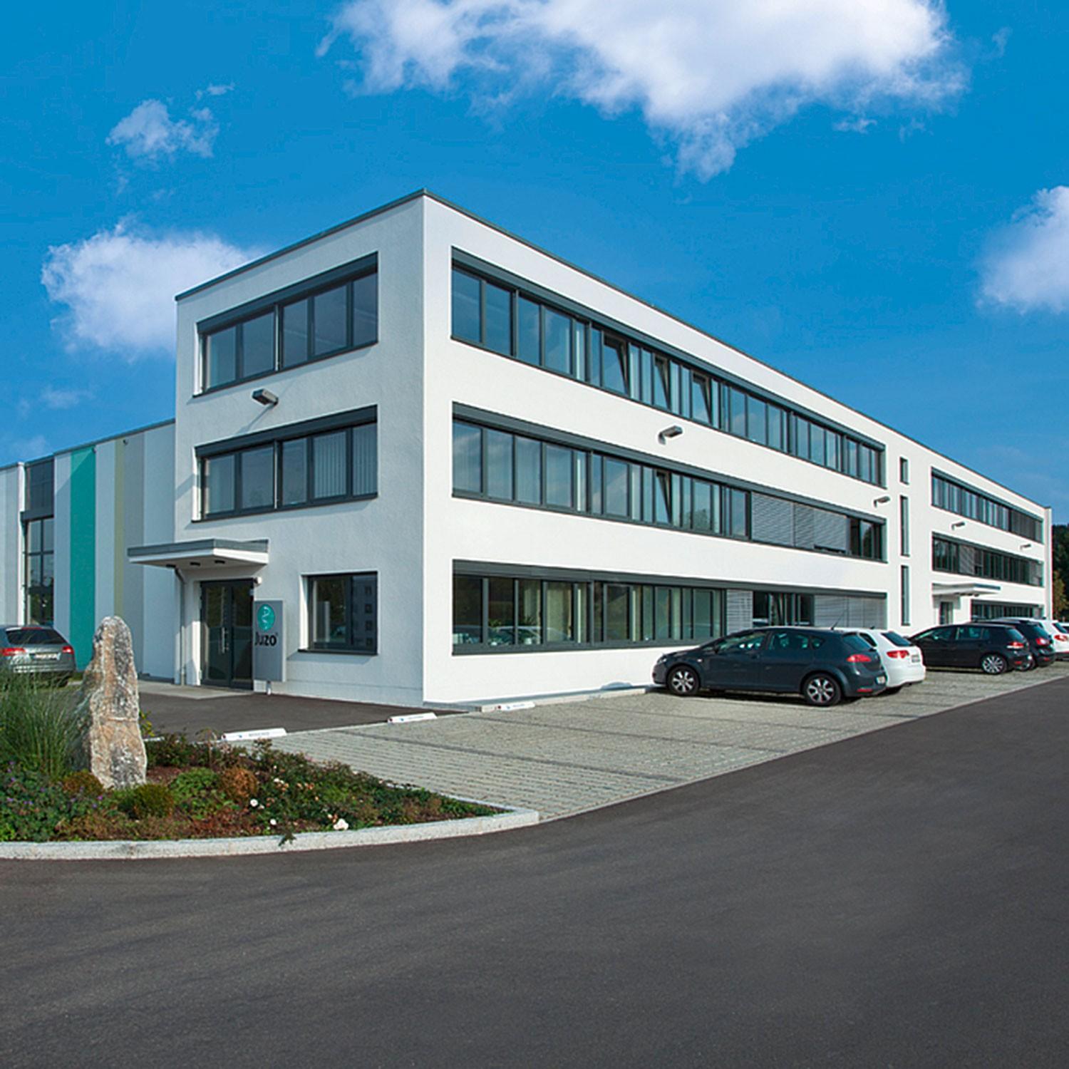 het nieuwe productiegebouw van Juzo het nieuwe productiegebouw van Juzo